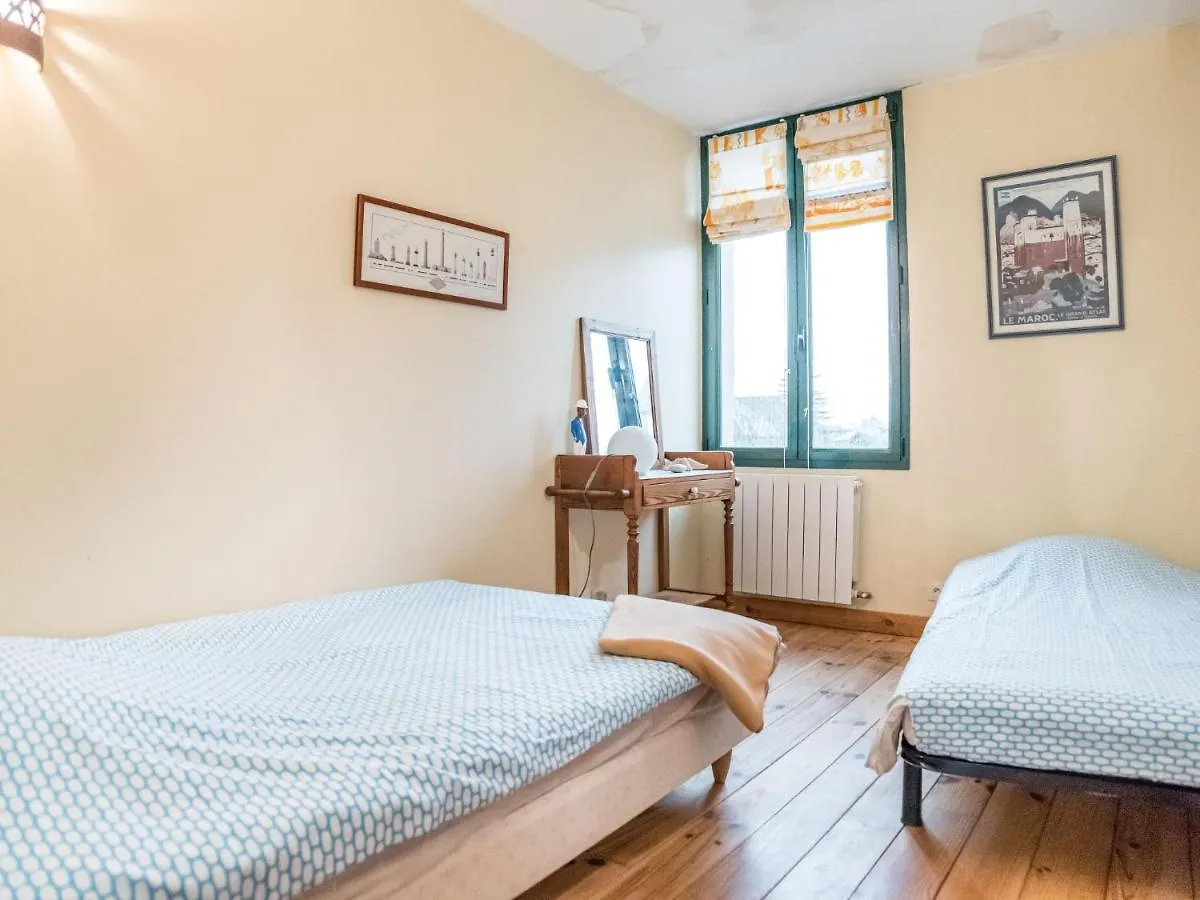Holiday Home Camelias كُنْكال فرنسا